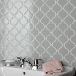 Brand new ✨ Merola Tile Metro Lantern Glossy Light Grey 9.5" X10.75" Porcelain Mosaic Tile ⭐